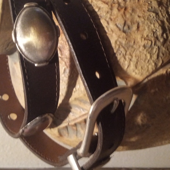Navasota Leather And Silver Medallion Belt Waist 27"-31" - Picture 10 of 16